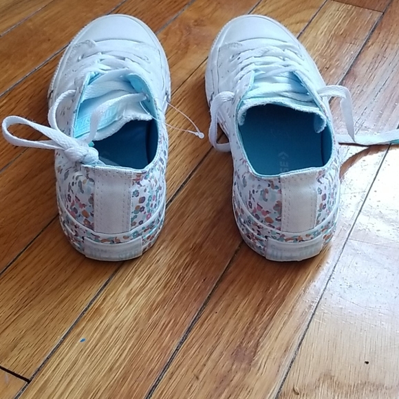Converse *> - Picture 3 of 7